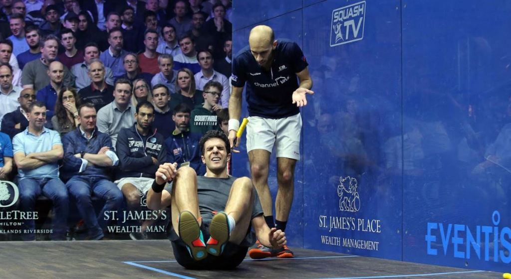 Omar Mosaad in the aftermath of his collision which forced him to forfeit from the match ©sjpcanarywharfclassic.com