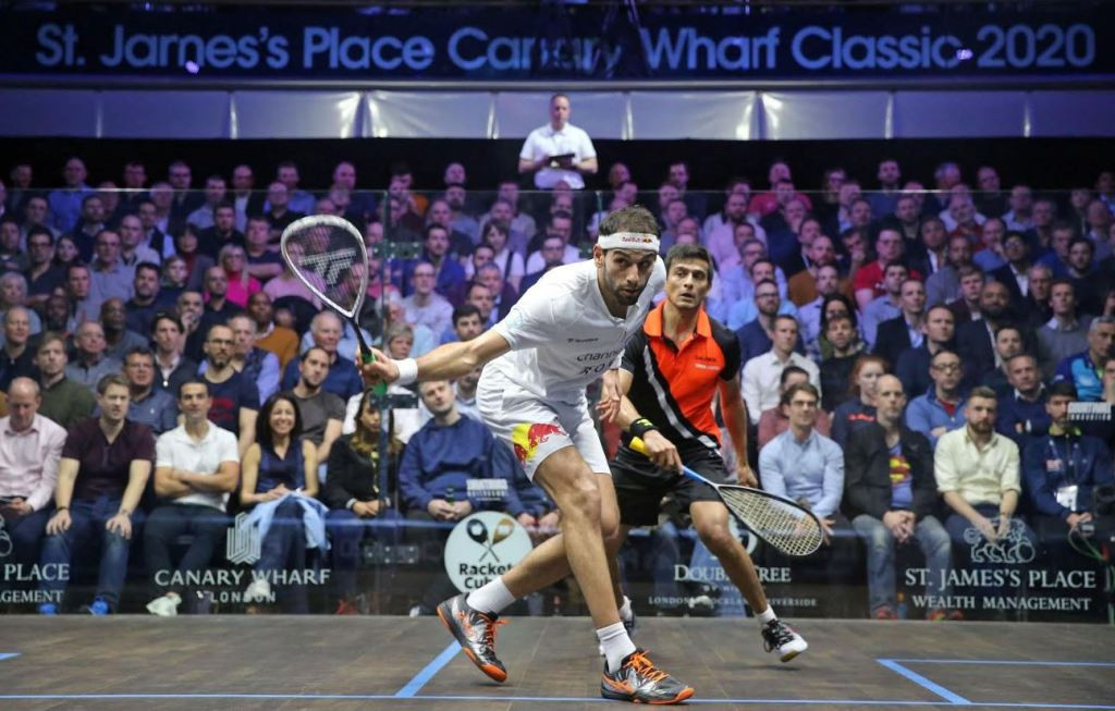 Egypt's Mohamed ElShorbagy ensured his place in the semi-finals, with victory over over India's Saurav Ghosal, despite some controversy over time-wasting ©St James Place Canary Wharf Classic 