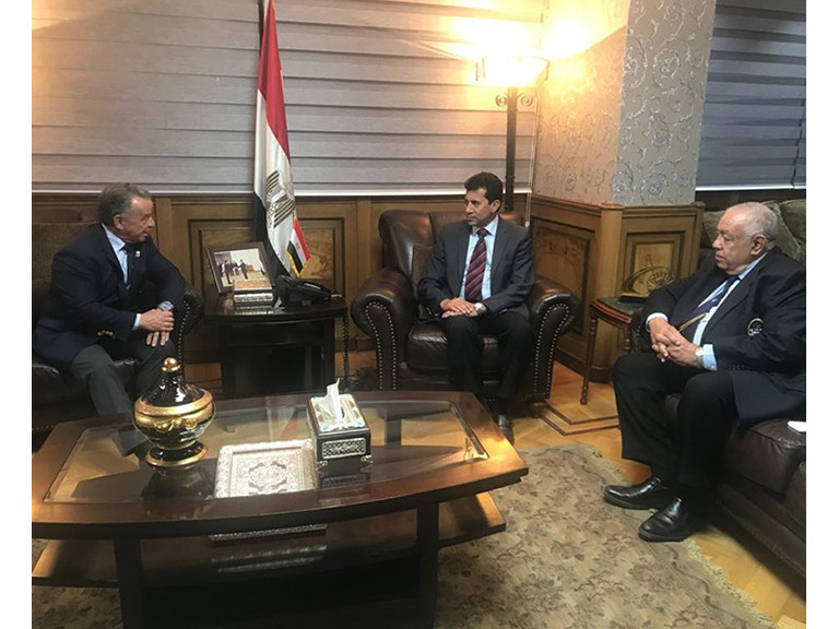 IFBB President Rafael Santonja meeting Ashraf Sobhy, Egypt's Minister of Sports ©IFBB