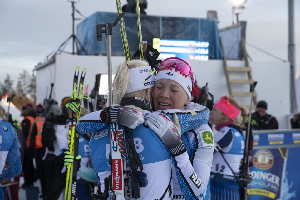 Kaisa Mäkäräinen hugging her team-mate after completing her final biathlon event ©IBU