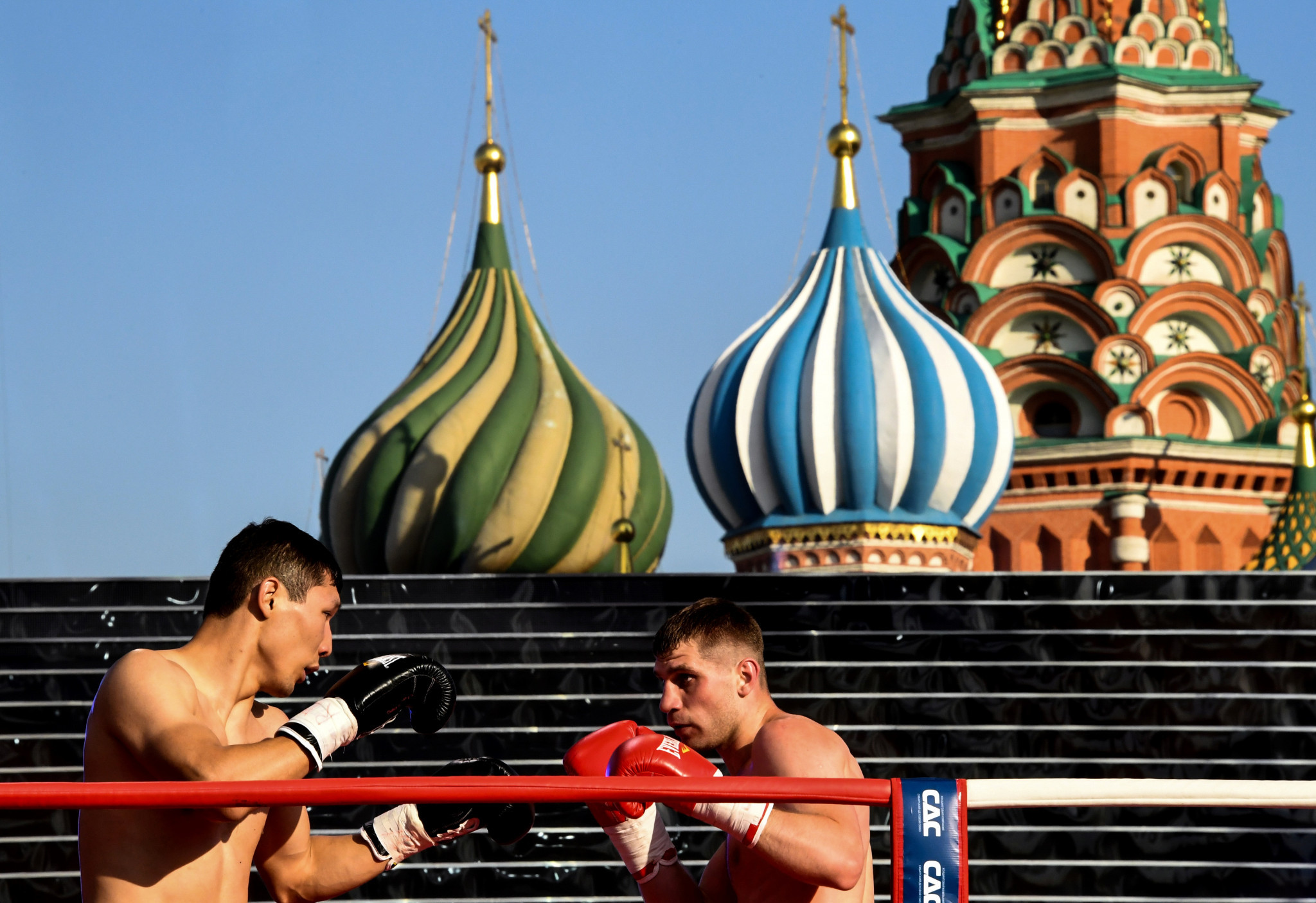 Boxing shows have taken place in Red Square in Moscow for International Boxing Day ©Getty Images