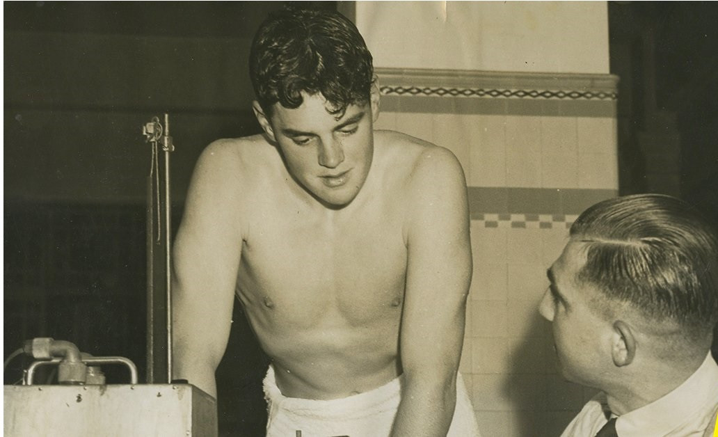 Tributes have been paid to Helsinki 1952 Olympic swimming champion John Davies ©AOC