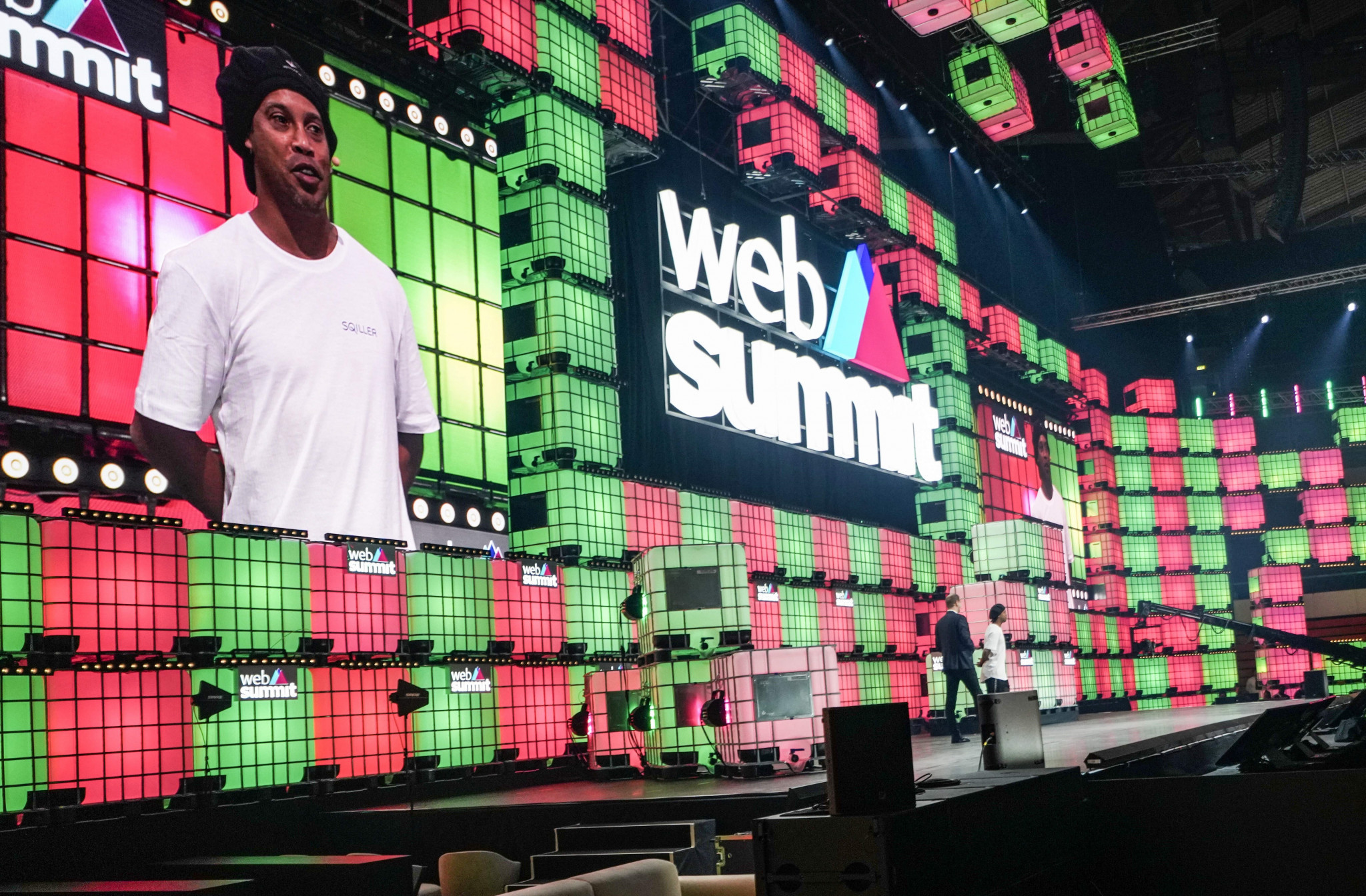 Ronaldinho helped to launch SQILLER in November ©FITEQ 