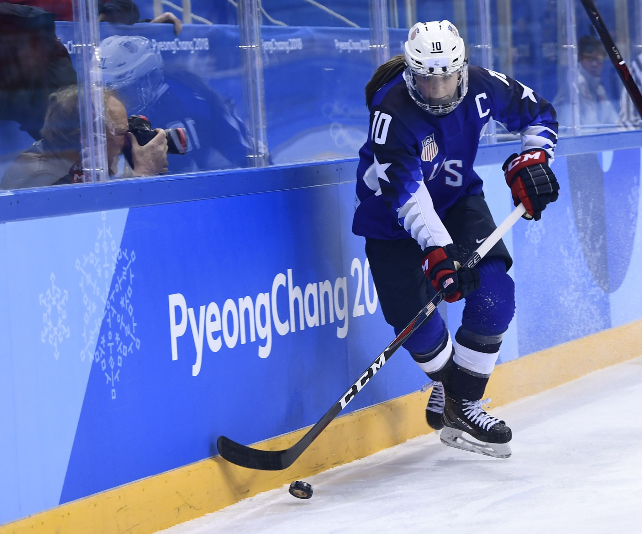 Meghan Duggan earned gold in the ice hockey contest at the Pyeongchang 2018 Winter Olympic Games ©Getty Images