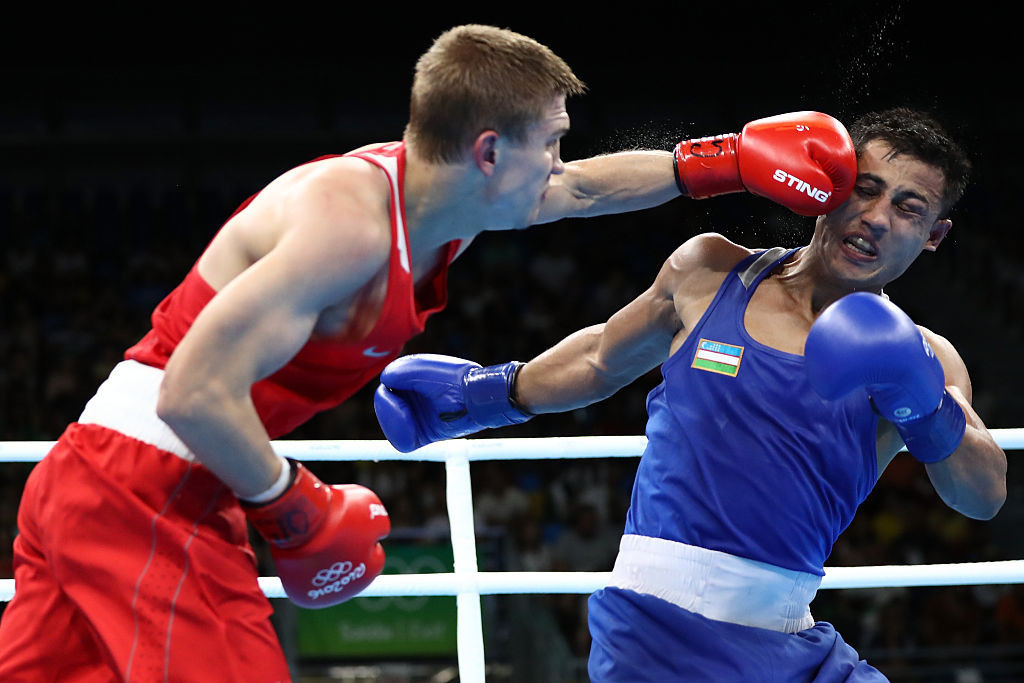 Vitaly Dunaytsev, left, claimed bronze in the light welterweight event at Rio 2016 ©Getty Images