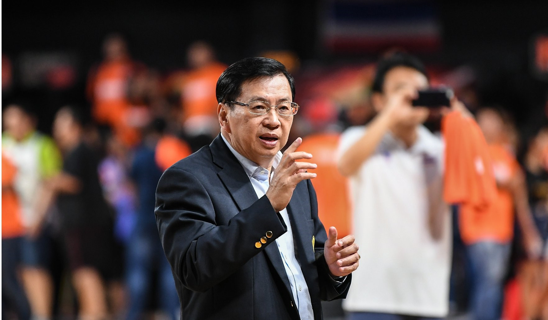 Basketball Sport Association of Thailand President Nipondh Chawalitmontien helped produce more than four million masks ©Facebook