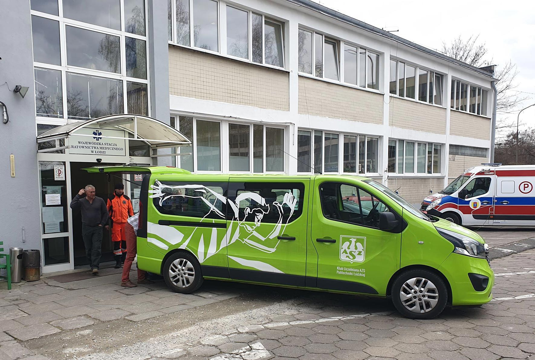 The team bus of the AZS Sports Club at Lodz Technical University is among the vehicles being used to help deliver the food supplies ©FISU