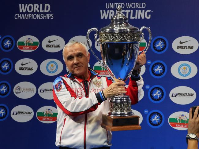 Magomed Aliomarov, head coach of the Russian national women’s wrestling team, died of coronavirus aged 67 ©UWW