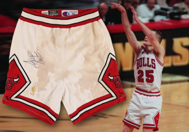 Steve Kerr's shorts are up for auction until June 19 ©Lelands 2020 Spring Classic Auction
