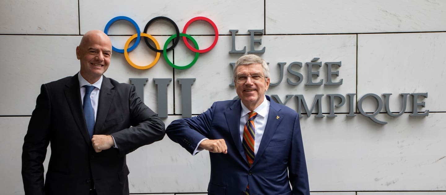The Presidents of FIFA and the IOC Gianni Infantino and Thomas Bach met at the Olympic Museum today ©IOC