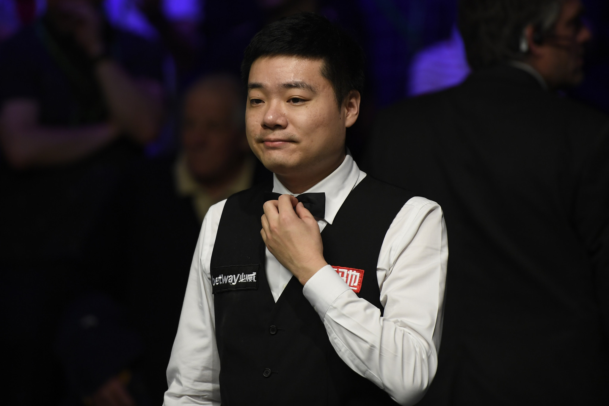 Ding triumphs in decider while two more former champions record wins on day two of World Snooker Championship