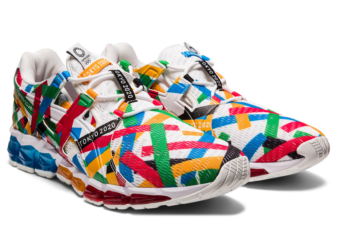 One of Asics' new paired of Tokyo 2020-themed shoes ©Asics