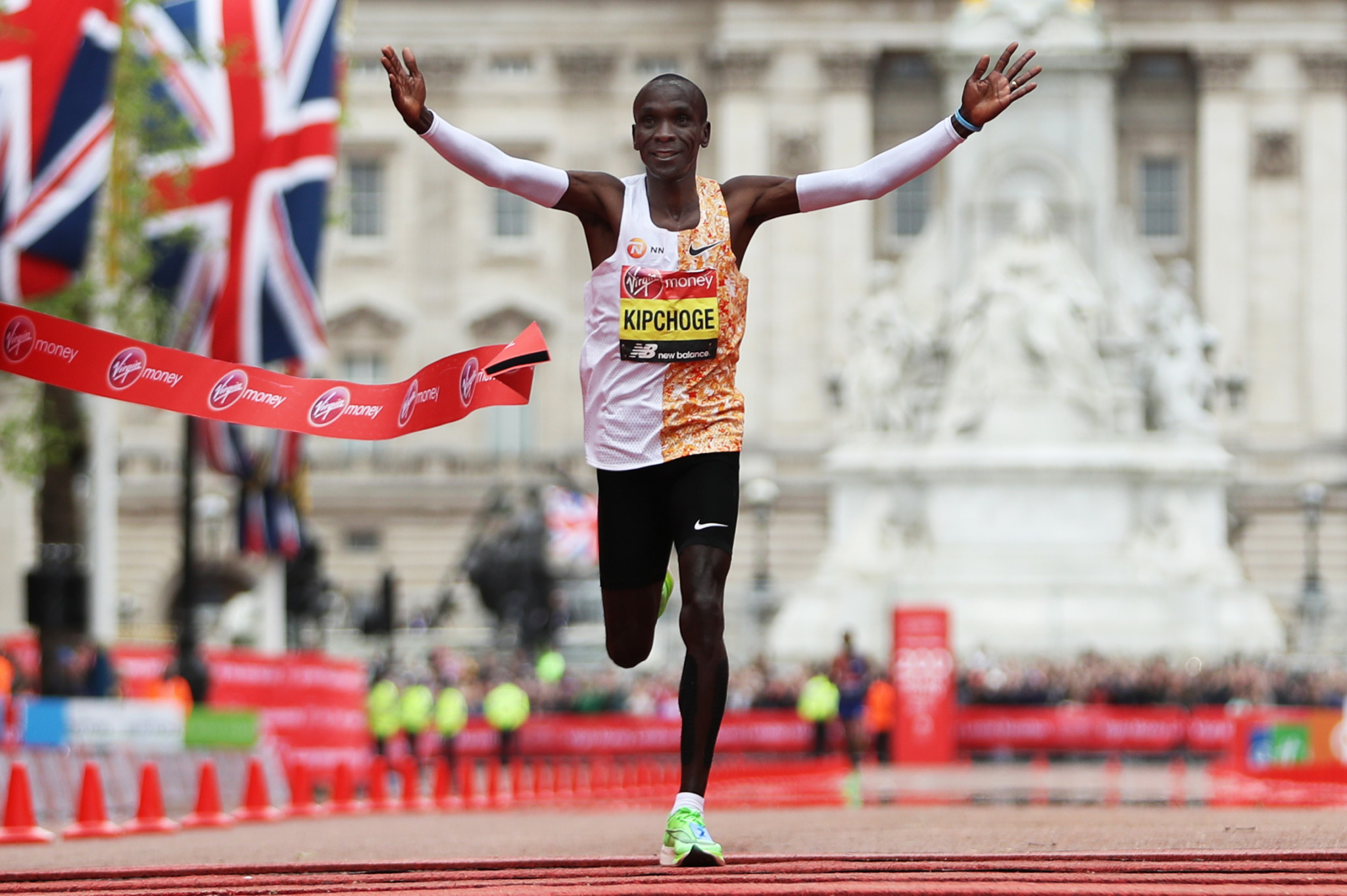 Eliud Kipchoge will still run in this year's London Marathon ©Getty Images