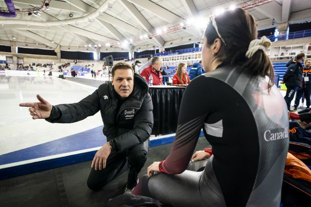 Jelonek named coach of the year by Speed Skating Canada