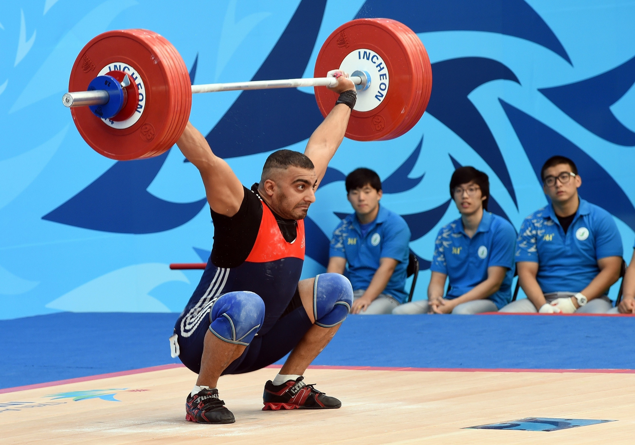 Mustafa Radha Al-Mulad lifting at the 2014 Asian Games ©Getty Images