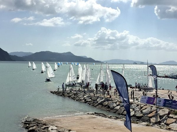 Nanjing Youth Olympic champion takes early lead at Youth Sailing World Championships