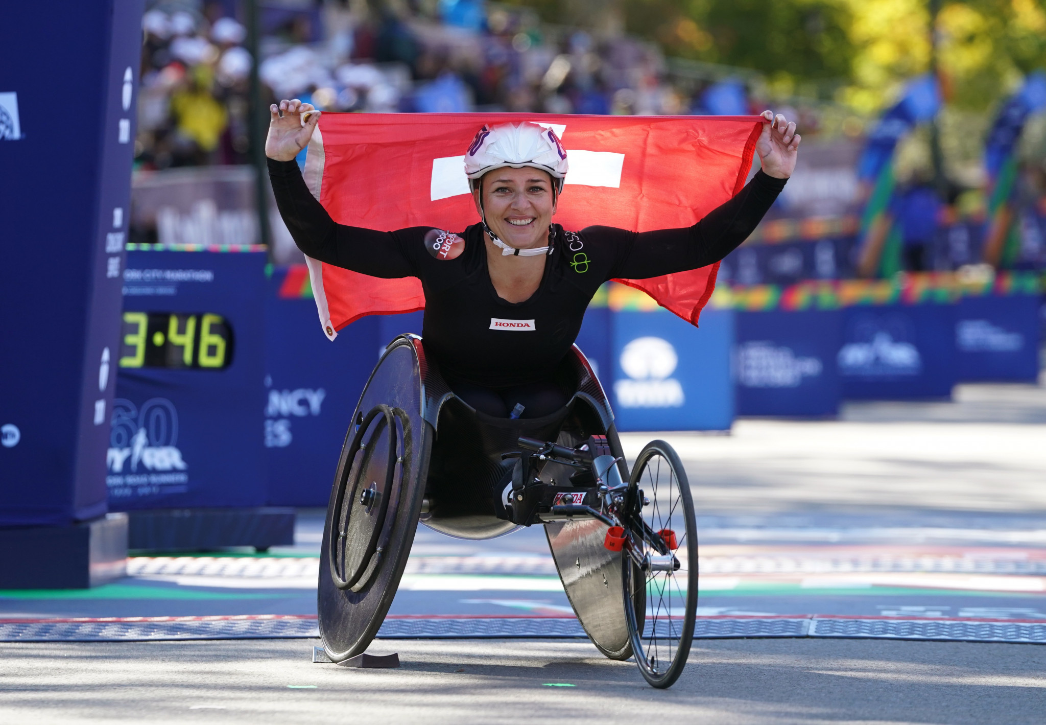 Defending champions Romanchuk and Schär to headline London Marathon wheelchair races