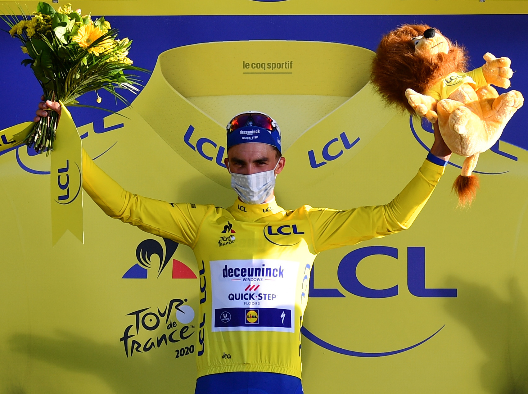 Alaphilippe wins second stage of Tour de France in three-way sprint 