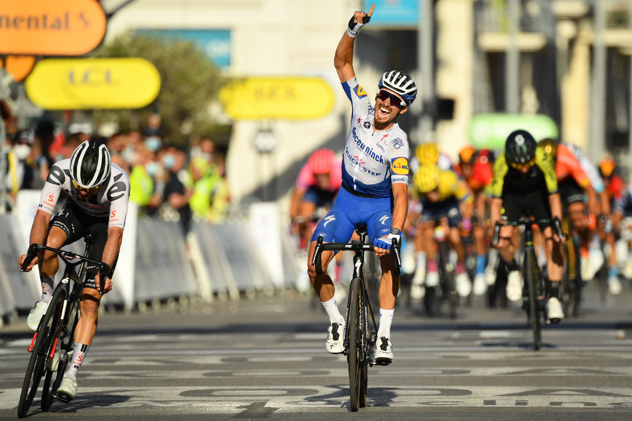 Marc Hirschi ran out of road as Julian Alaphilippe held on in a sprint to the line ©Getty Images