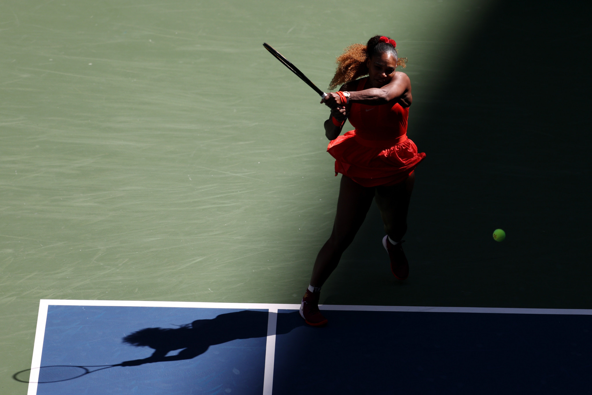 Serena Williams made a slow before overwhelming her rival to win 2-6, 6-2, 6-2 ©Getty Images