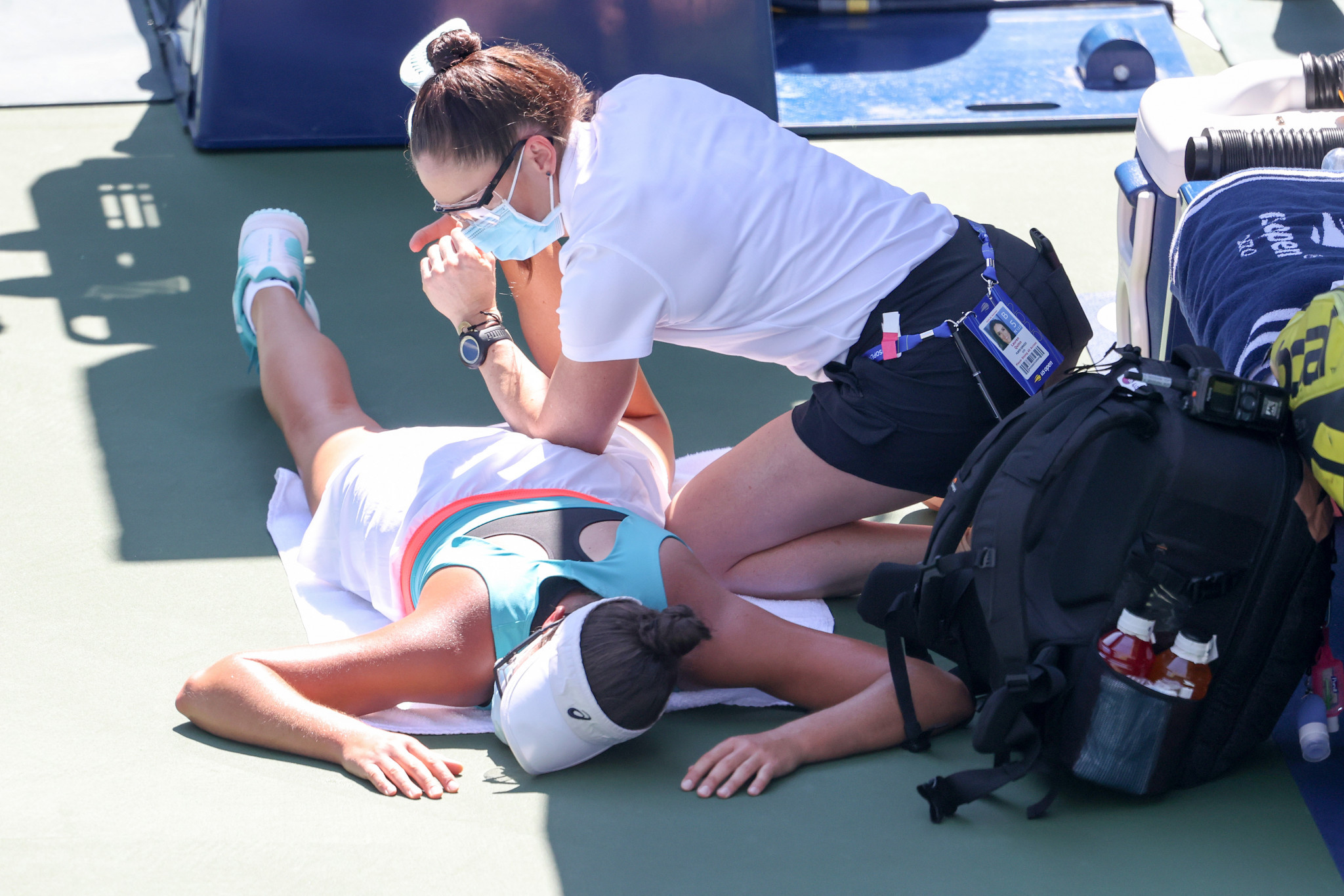 Jennifer Brady received treatment from the physio on her way to beating former US Open champion Angelique Kerber ©Getty Images