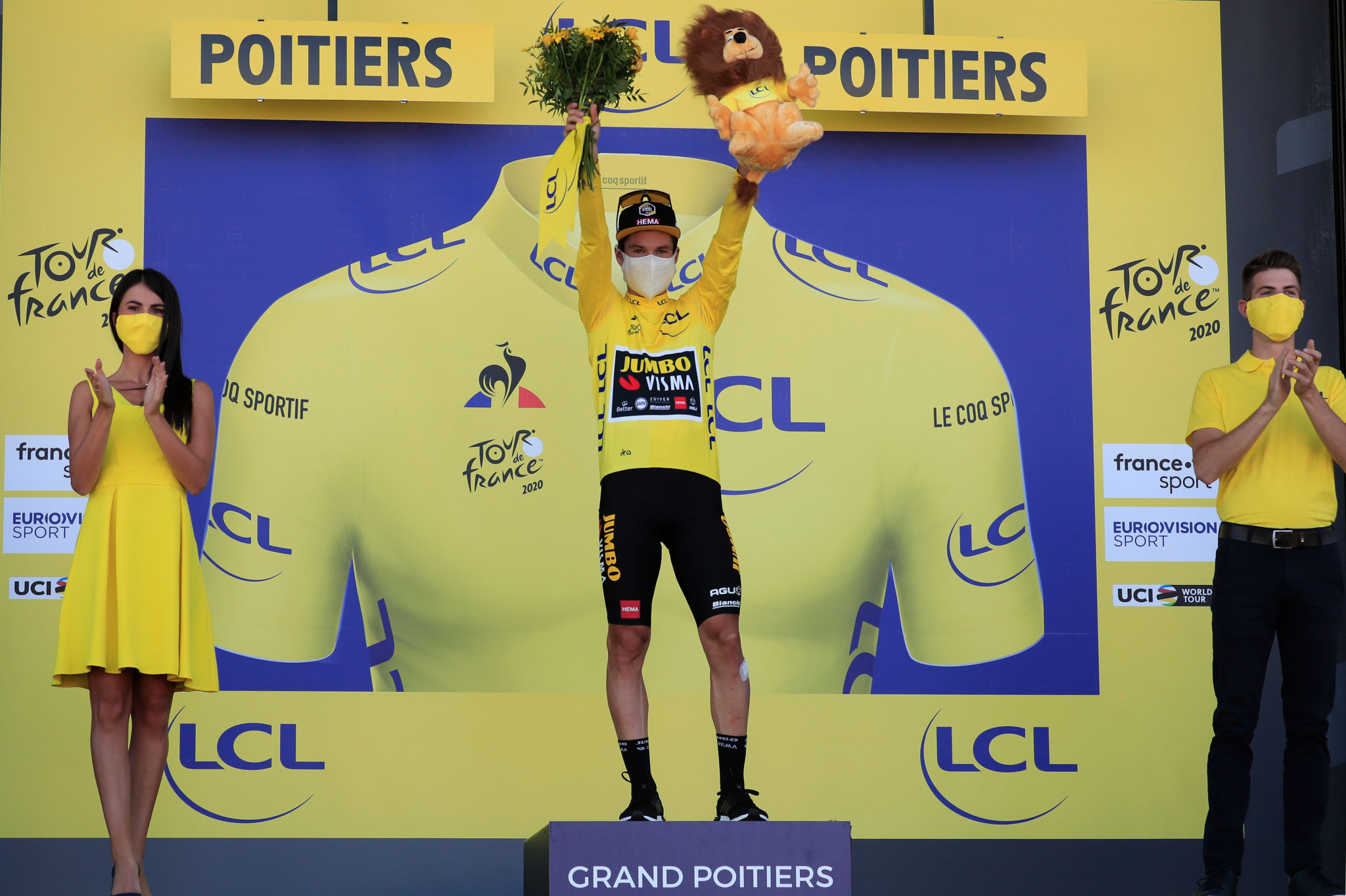 Primož Roglič retained his yellow jersey after a quiet day for the general classification ©Getty Images