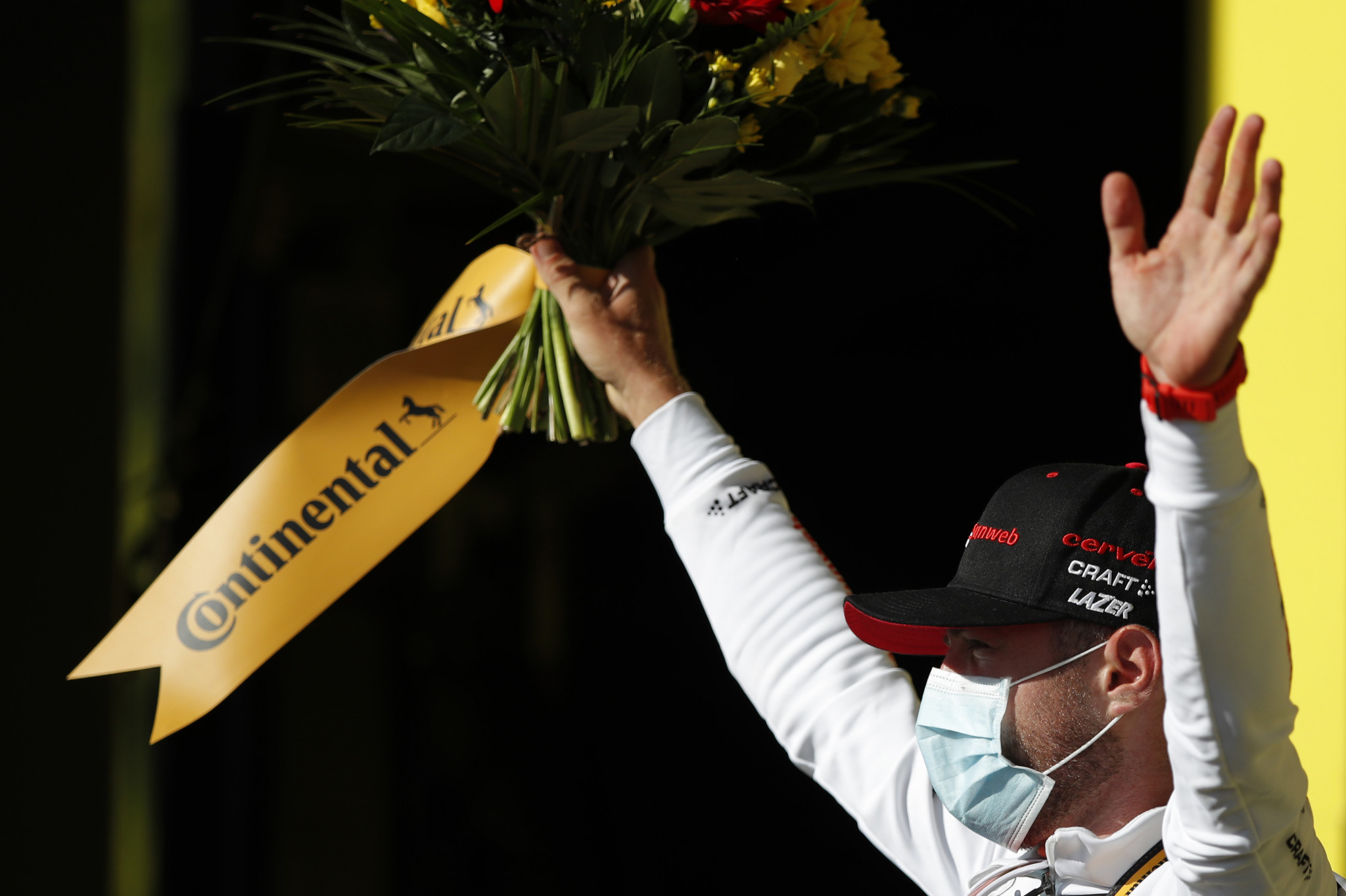 Hirschi wins maiden professional road race stage at Tour de France