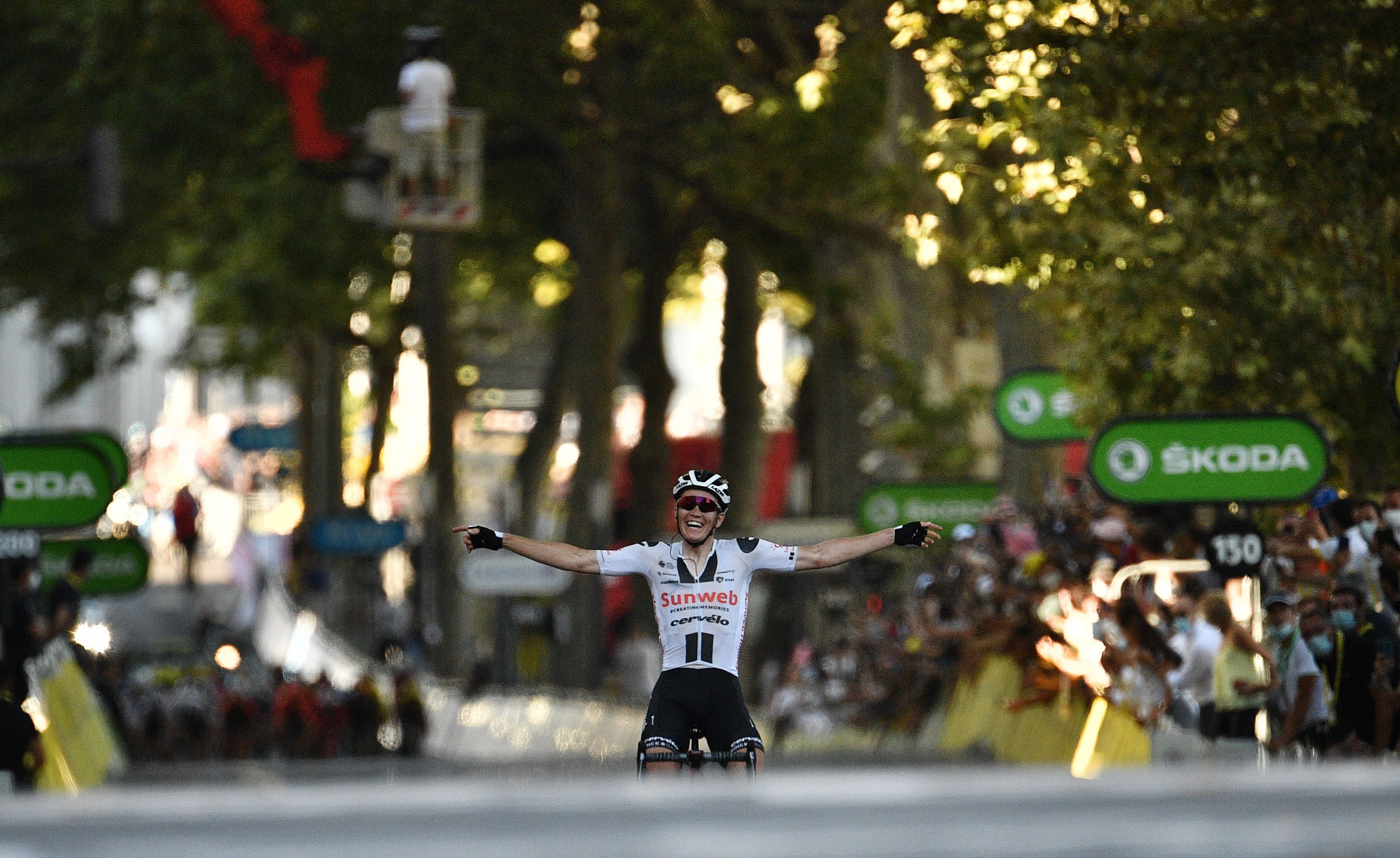 Andersen escapes in closing kilometres for stage win at Tour de France