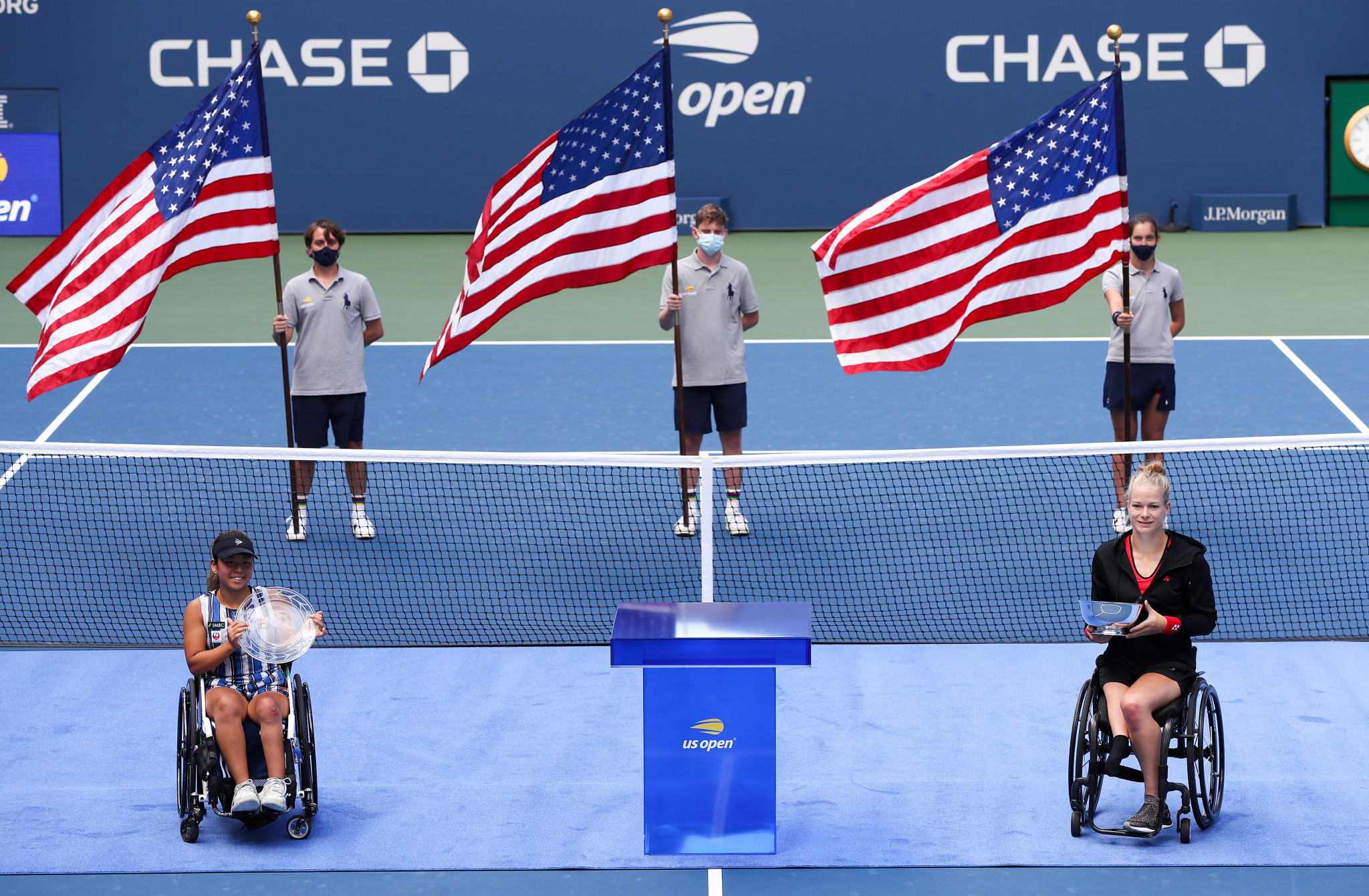 Diede de Groot (right) beat Yui Kamiji in straight sets to win the women's wheelchair singles title ©Getty Images
