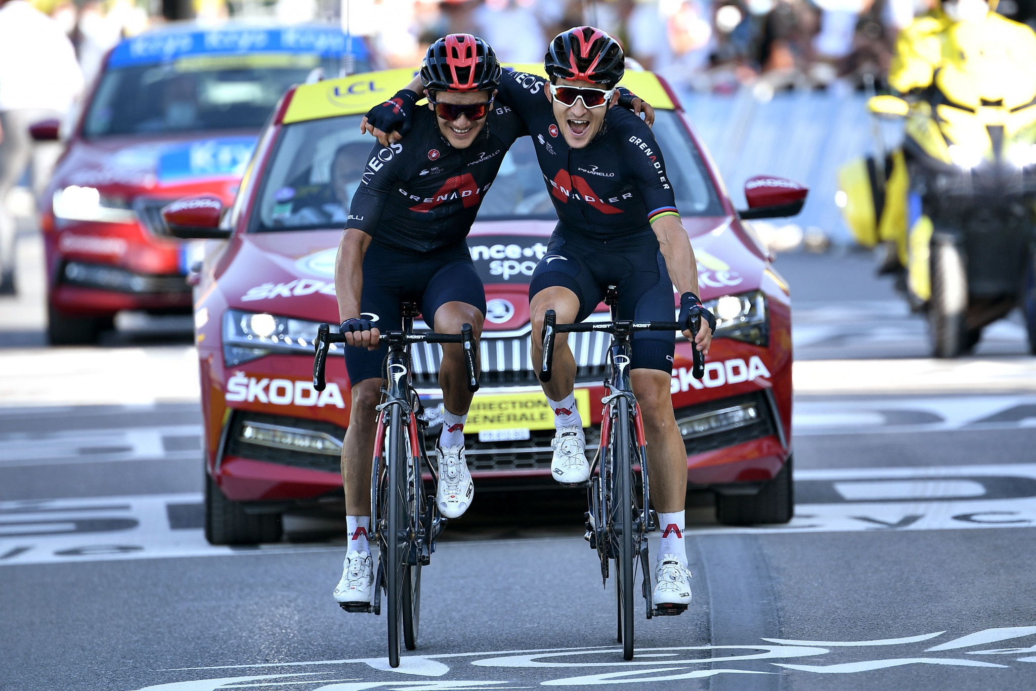 Kwiatkowski and Carapaz give Ineos Grenadiers boost on stage 18 of Tour de France