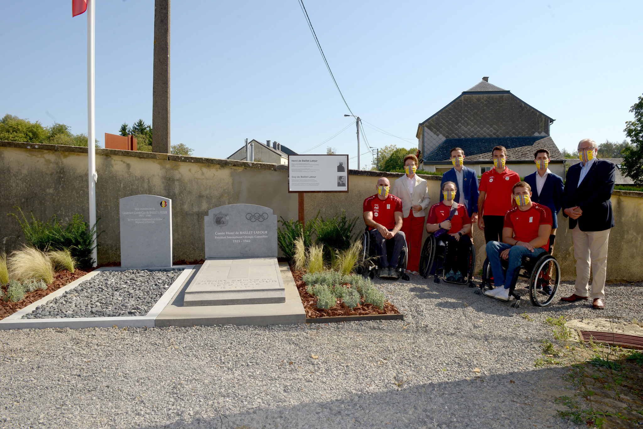The delegation's tour included visiting the grave of Henri de Baillet Latour ©BPC
