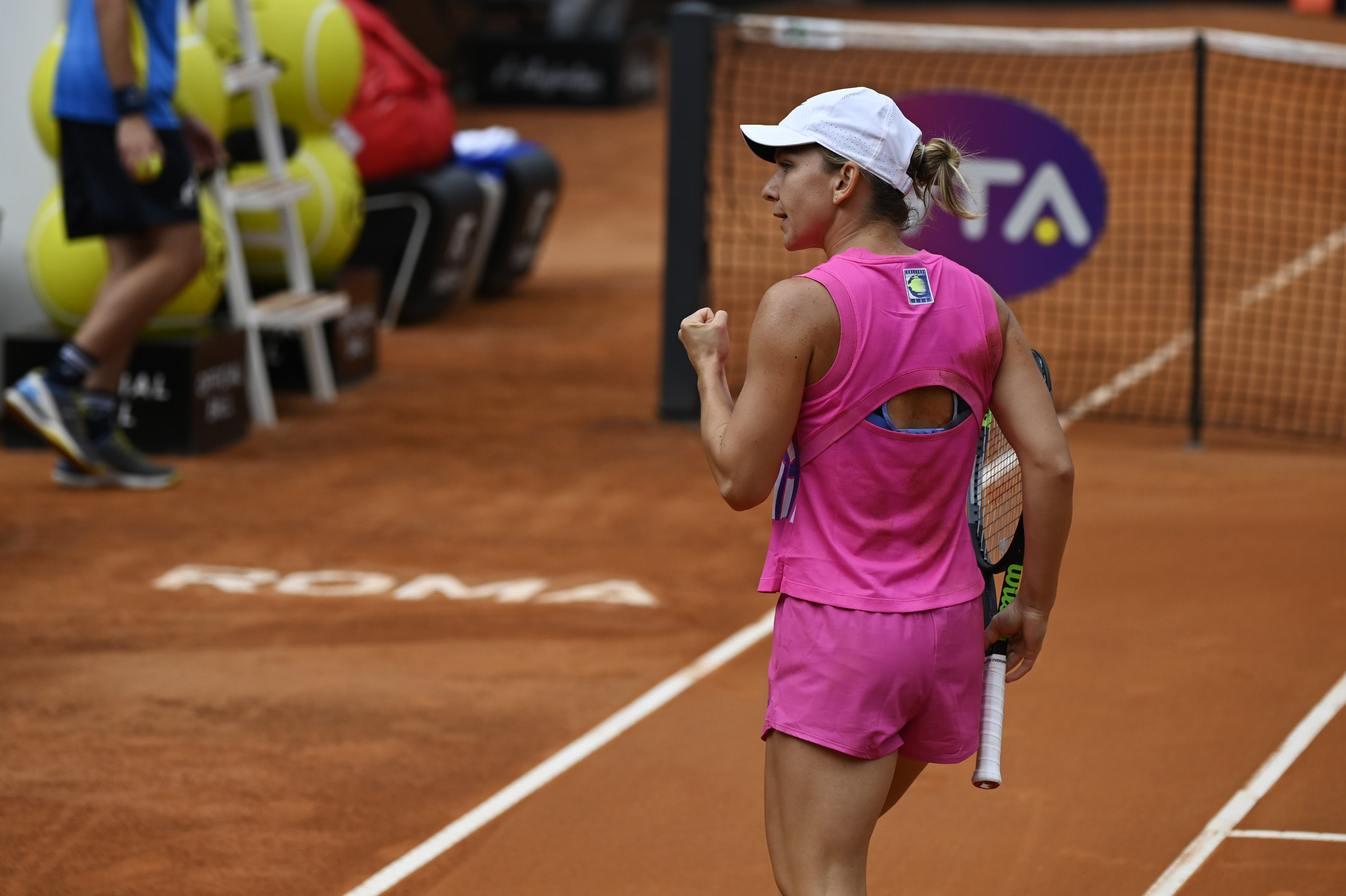 Simona Halep won the women's singles title after Karolína Plíšková retired hurt ©Getty Images