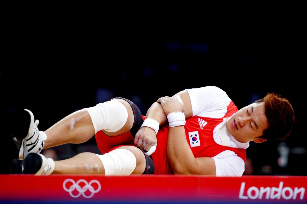Sa Jae-hyouk's defence of his title at London 2012 was ended when he suffered a dislocated shoulder