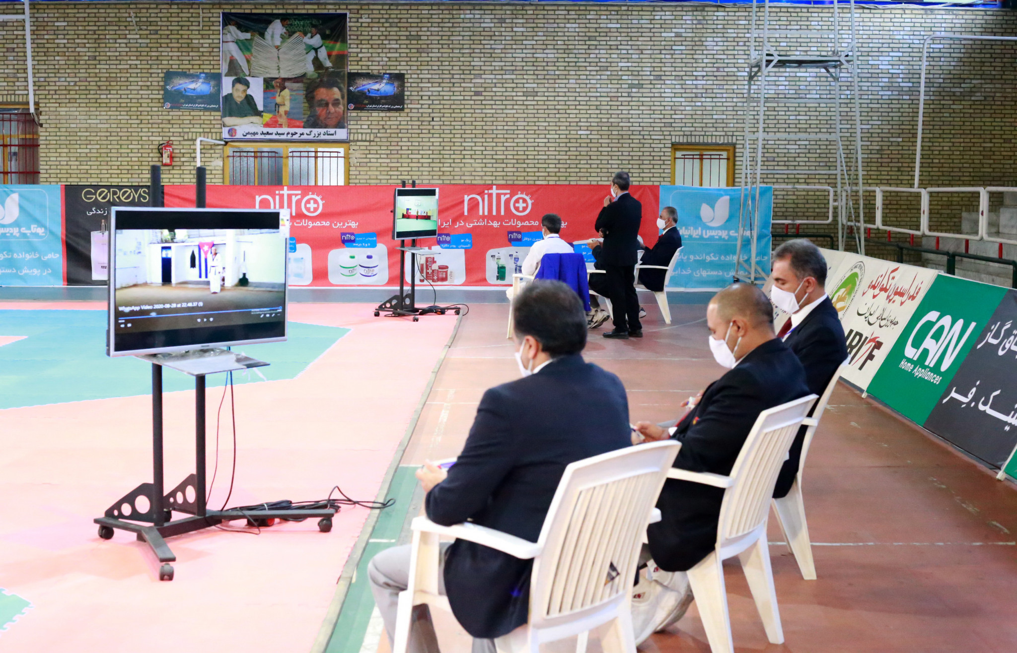 Judges watched the performances on a screen ©IRITF