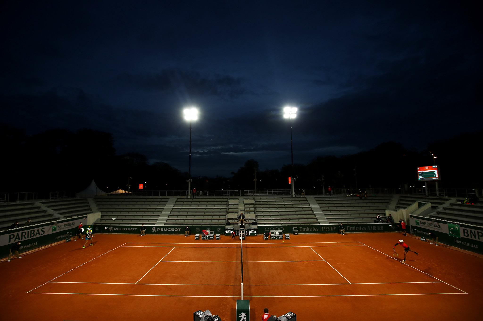 The addition of floodlights to the Roland Garros complex has enabled action to continue on all courts after dark ©Getty Images