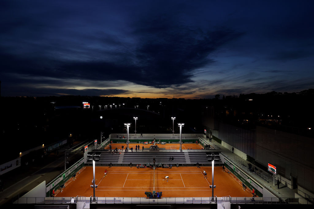Play continued as the sun set on day five at Roland Garros ©Getty Images