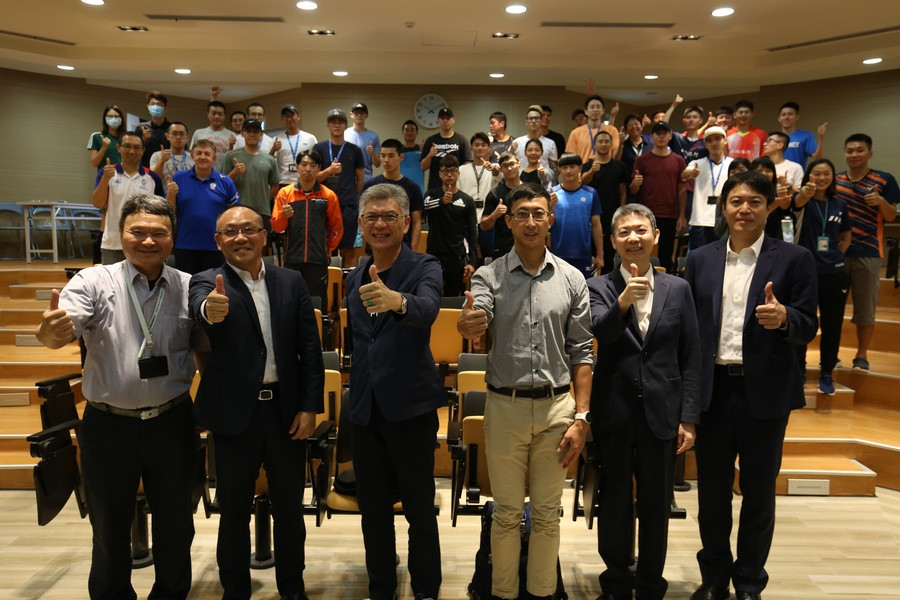 The Chinese Taipei Olympic Committee hosted a forum for athletes focusing on the sports agent industry ©CTOC