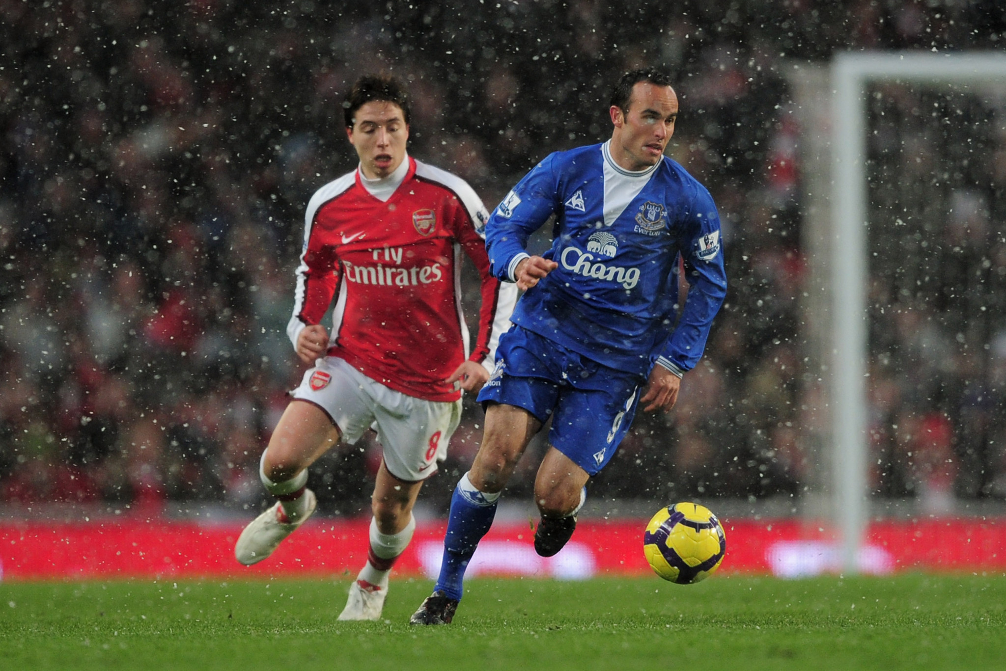 Landon Donovan was a thorn in the side of Arsenal during his stint at Everton in 2010 ©Getty Images