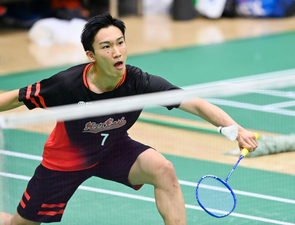 Men's singles world number one Kento Momota is reportedly among 15 Japanese players to have withdrawn from the BWF Denmark Open ©Getty Images