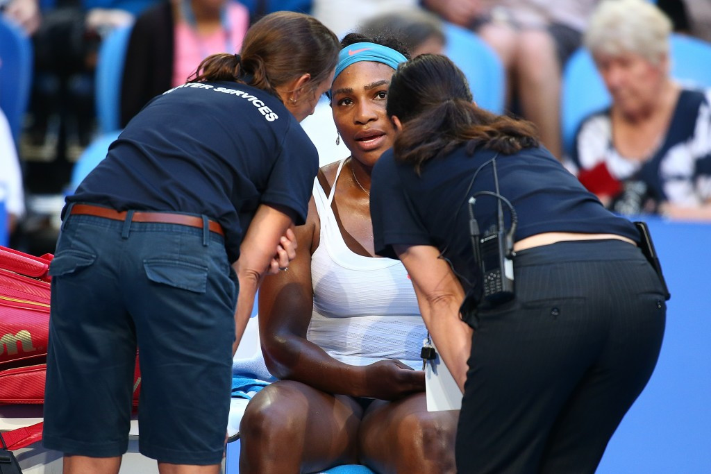 Serena Williams was forced to retire from her Hopman Cup match through injury as her American team suffered defeat to Australia Gold ©Getty Images