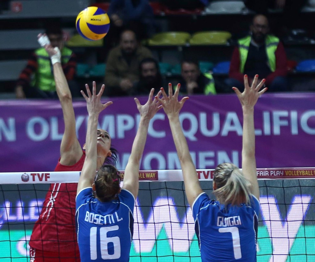 Russia move to brink of semi-finals at women's European Olympic Volleyball Qualification tournament