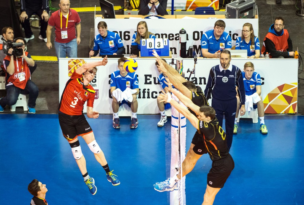 Hosts Germany claimed an opening day victory over Belgium in the men's event