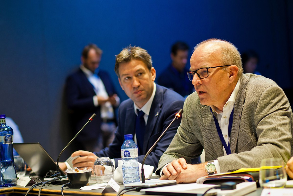 Kim Andersen, right, is battling to retain his position as President of World Sailing ©World Sailing