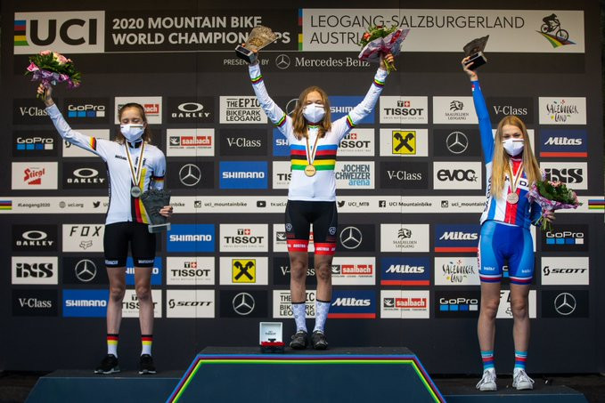 Mona Mitterwallner won the junior women's cross-country title in Austria ©Twitter/UCI_MTB
