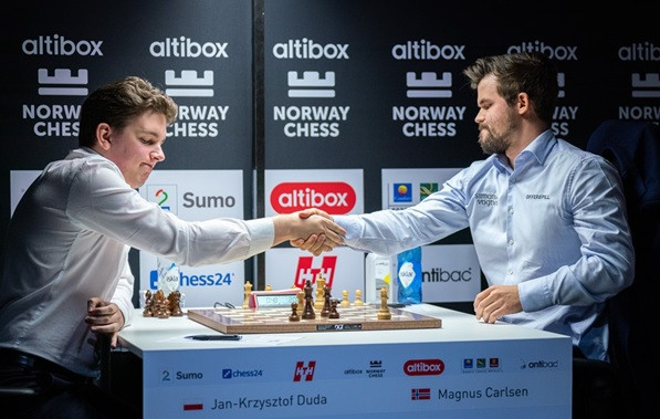Poland's Jan-Krzysztof Duda has become the first player to beat Magnus Carlsen in a classical game for over two years ©Norway Chess