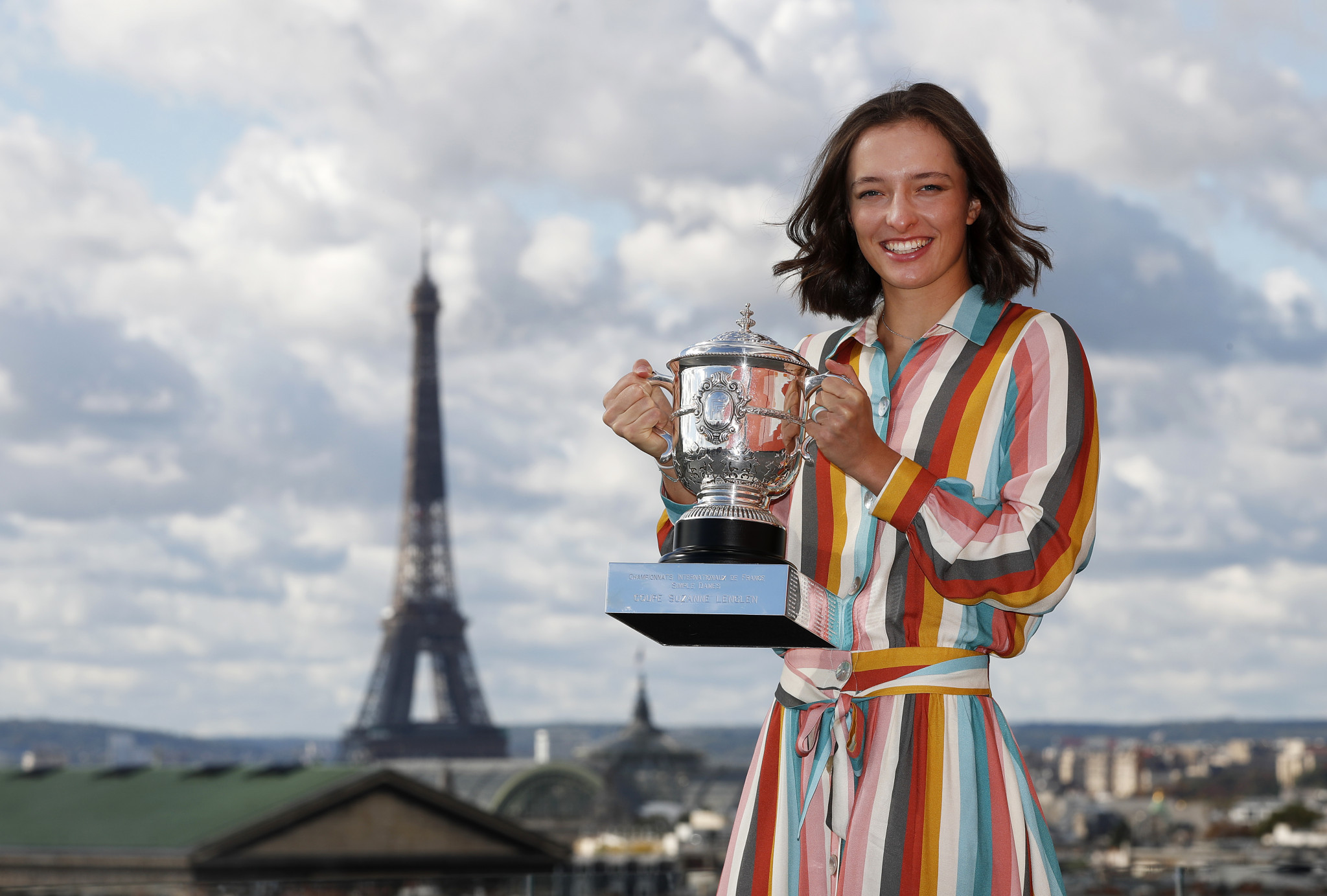 Świątek still "shocked" by French Open win
