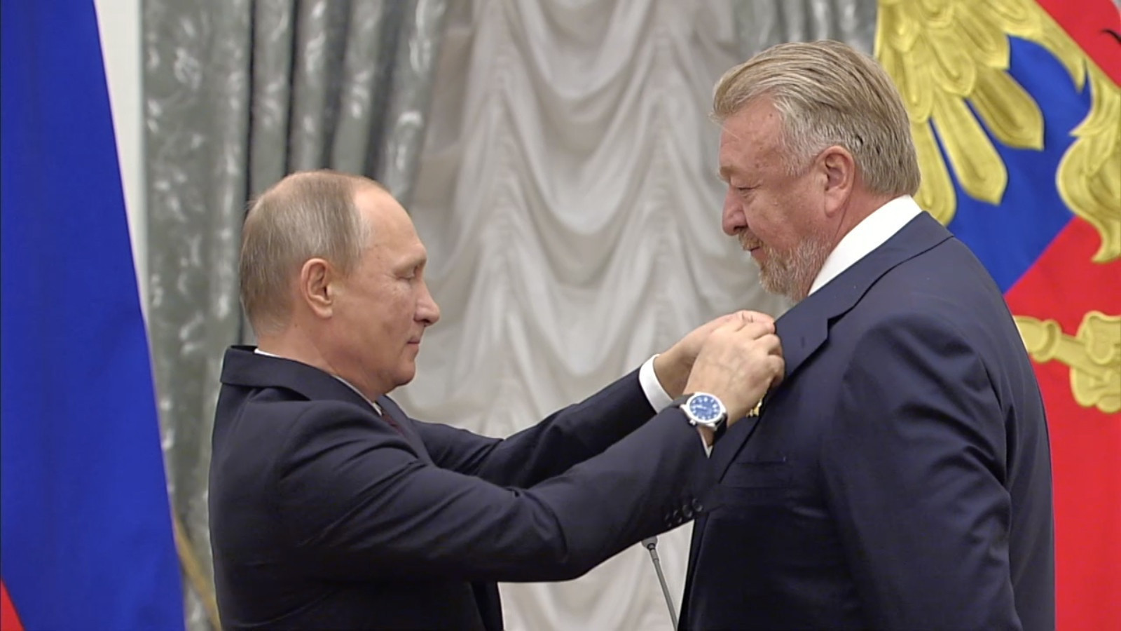 Vasily Titov receives the Order of Friendship from Russian President Vladimir Putin in 2017 ©Russian Gymnastics Federation