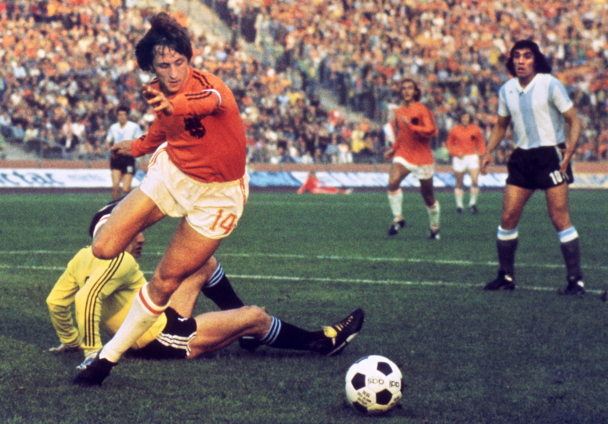 Johan Cruyff led The Netherlands to the 1974 FIFA World Cup final in West Germany ©Getty Images