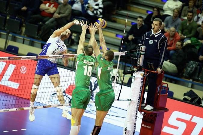 Russia recovered from defeat to France as they beat Bulgaria in straight sets 