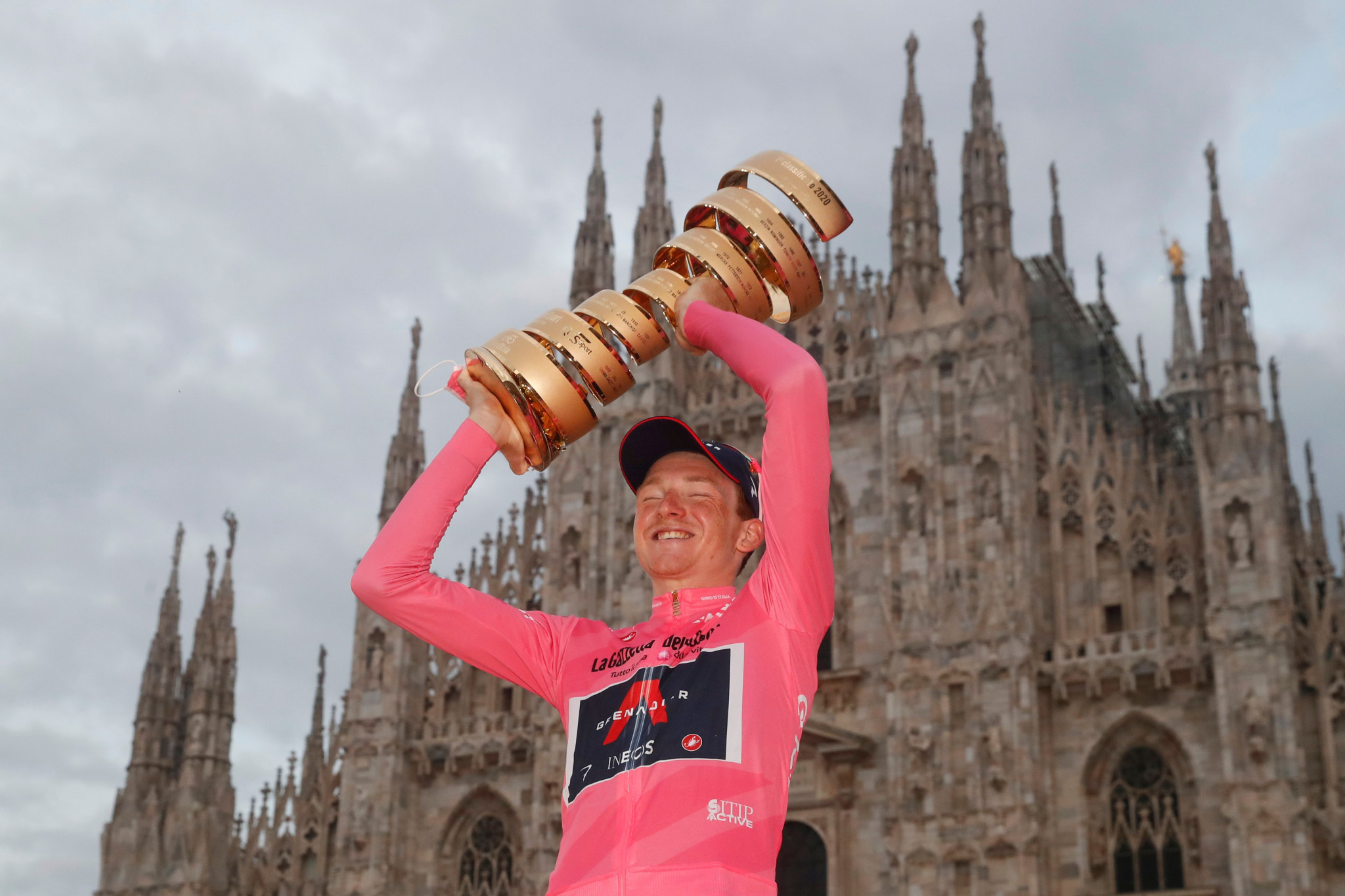Geoghegan Hart wins Giro d'Italia after beating rival Hindley in final time trial